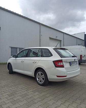 Skoda Fabia cena 39500 przebieg: 120000, rok produkcji 2018 z Warszawa małe 56